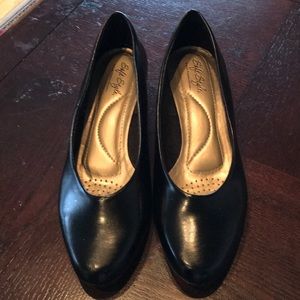 Hush Puppies leather shoes